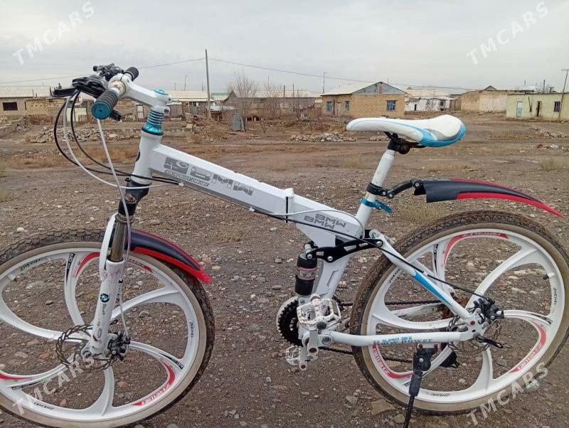 Bmw - Керки - img 1