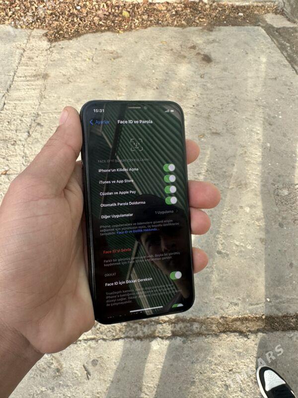 iphone x - Mary - img 1