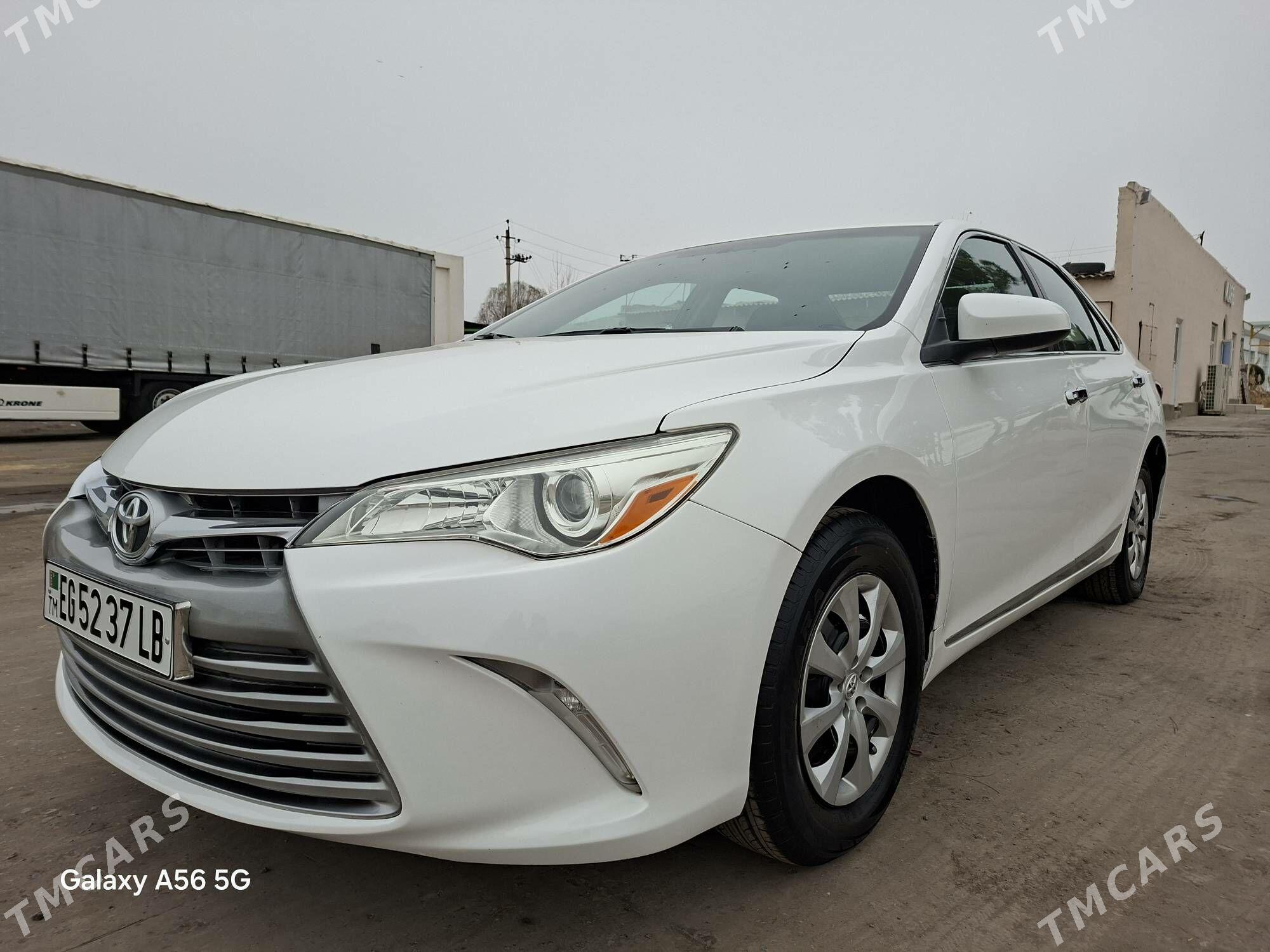 Toyota Camry 2017 - 235 000 TMT - Сакар - img 1