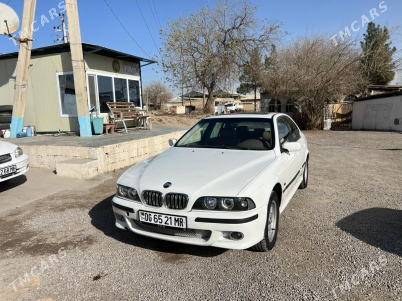 BMW E39 2001 - 150 000 TMT - Мары - img 1