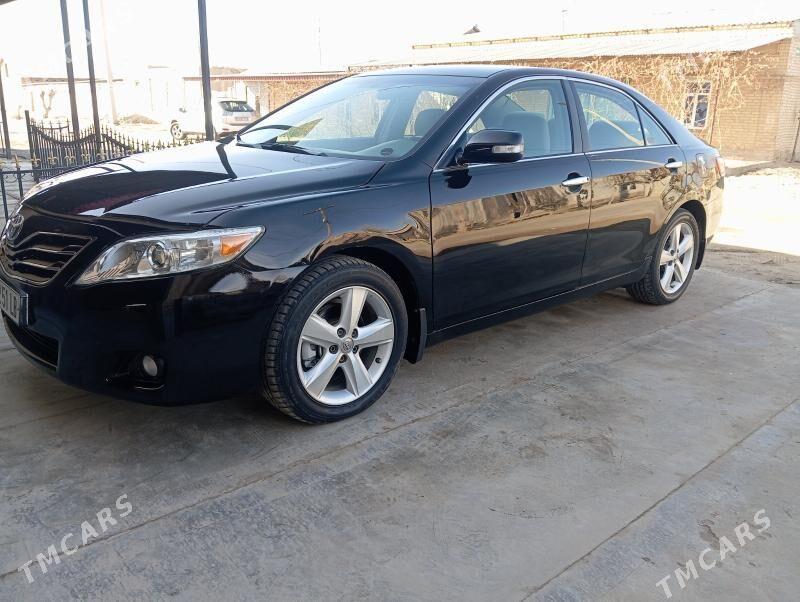 Toyota Camry 2009 - 180 000 TMT - Farap - img 1