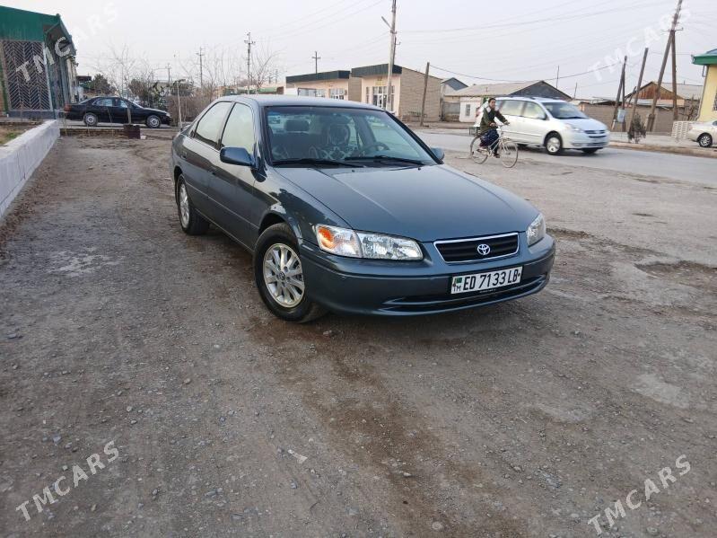 Toyota Camry 2001 - 150 000 TMT - Halaç - img 1