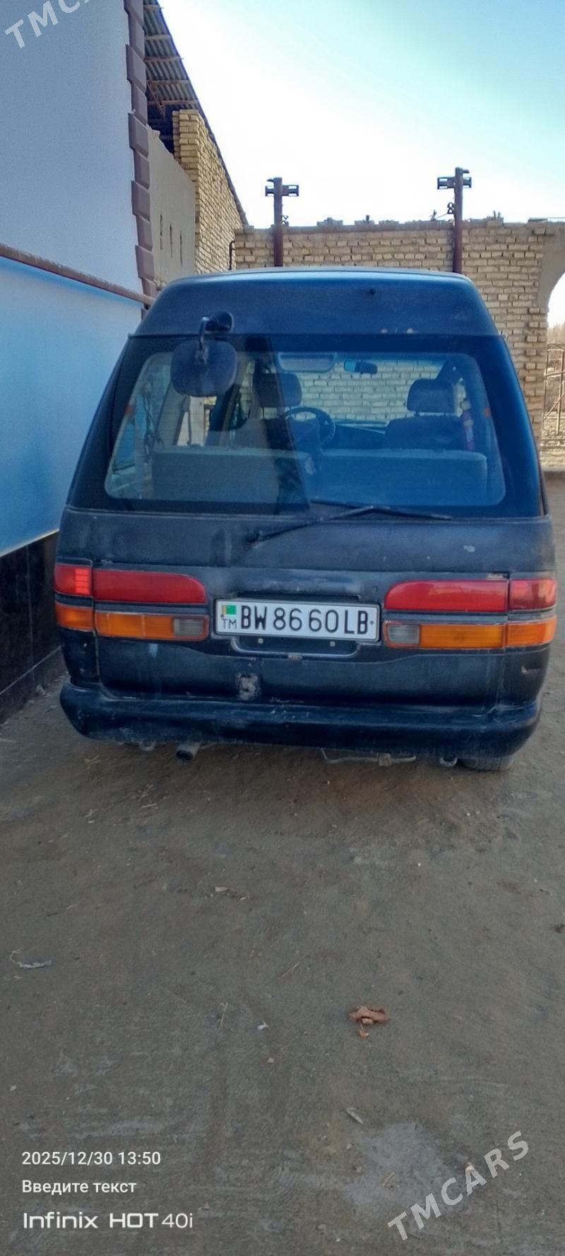 Toyota Town Ace 1992 - 15 000 TMT - Саят - img 1