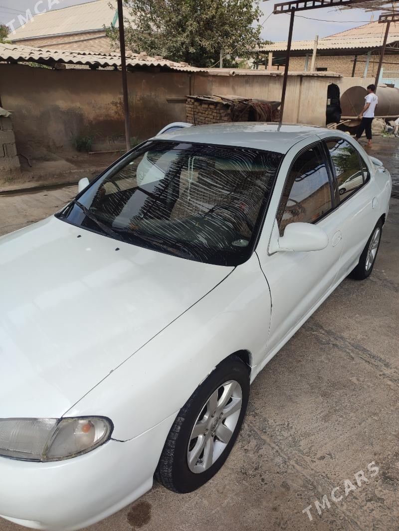 Hyundai Elantra 1998 - 21 000 TMT - Теджен - img 1