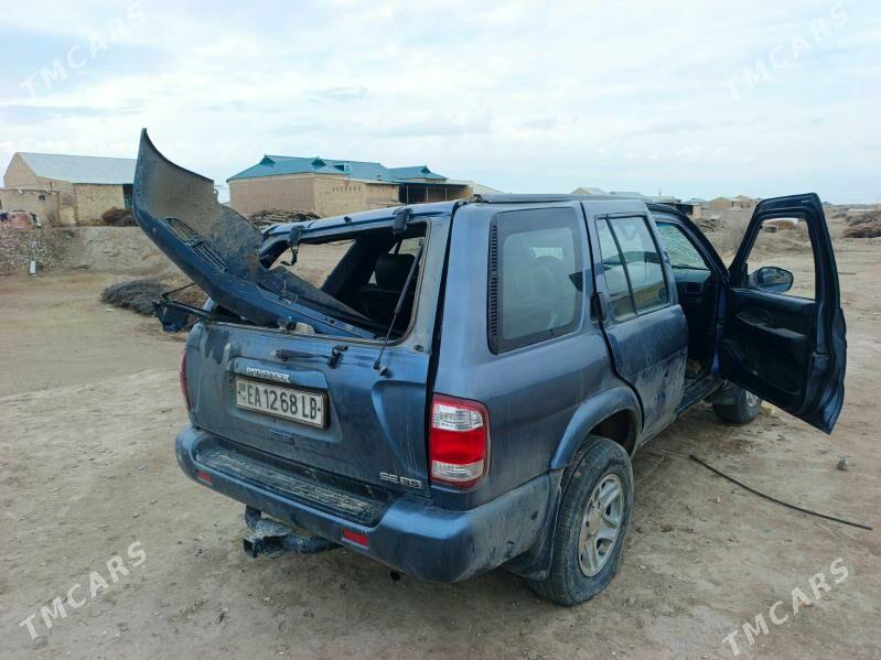 Nissan Pathfinder 2001 - 38 000 TMT - Halaç - img 1