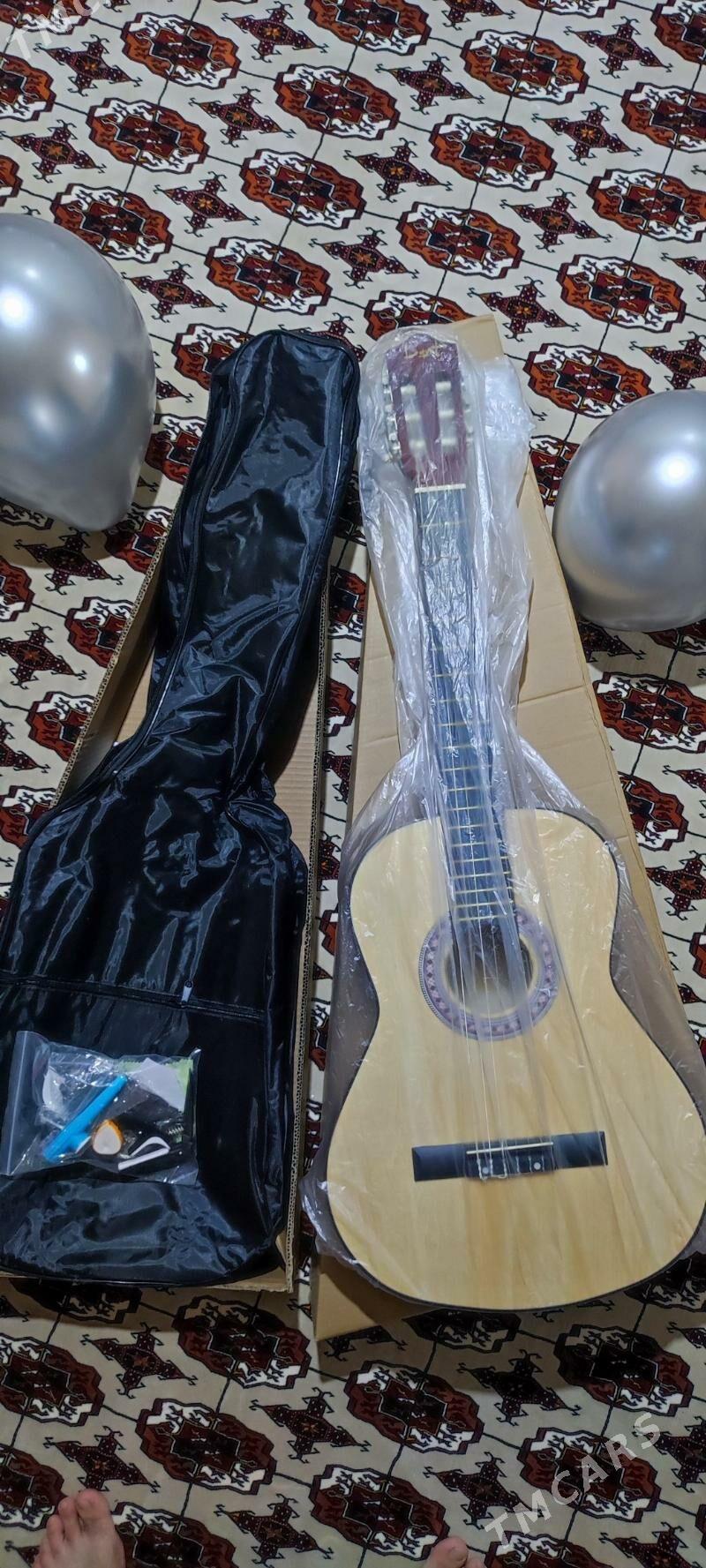 TAZE PAKET GITARA - Серахс - img 1