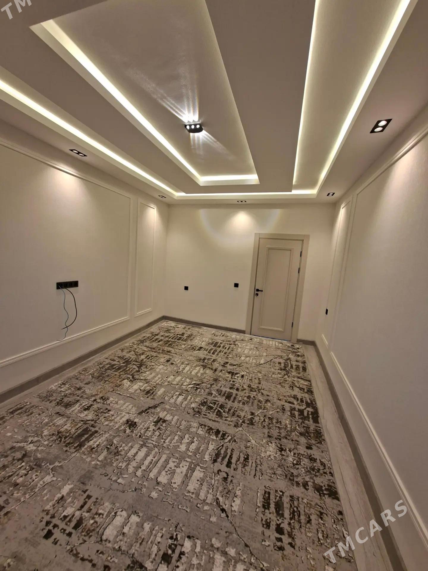 Eyesinden satlyk Mir4 4+1kom - Aşgabat - img 1