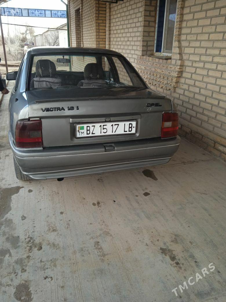Opel Vectra 1992 - 30 000 TMT - Дашогуз - img 1