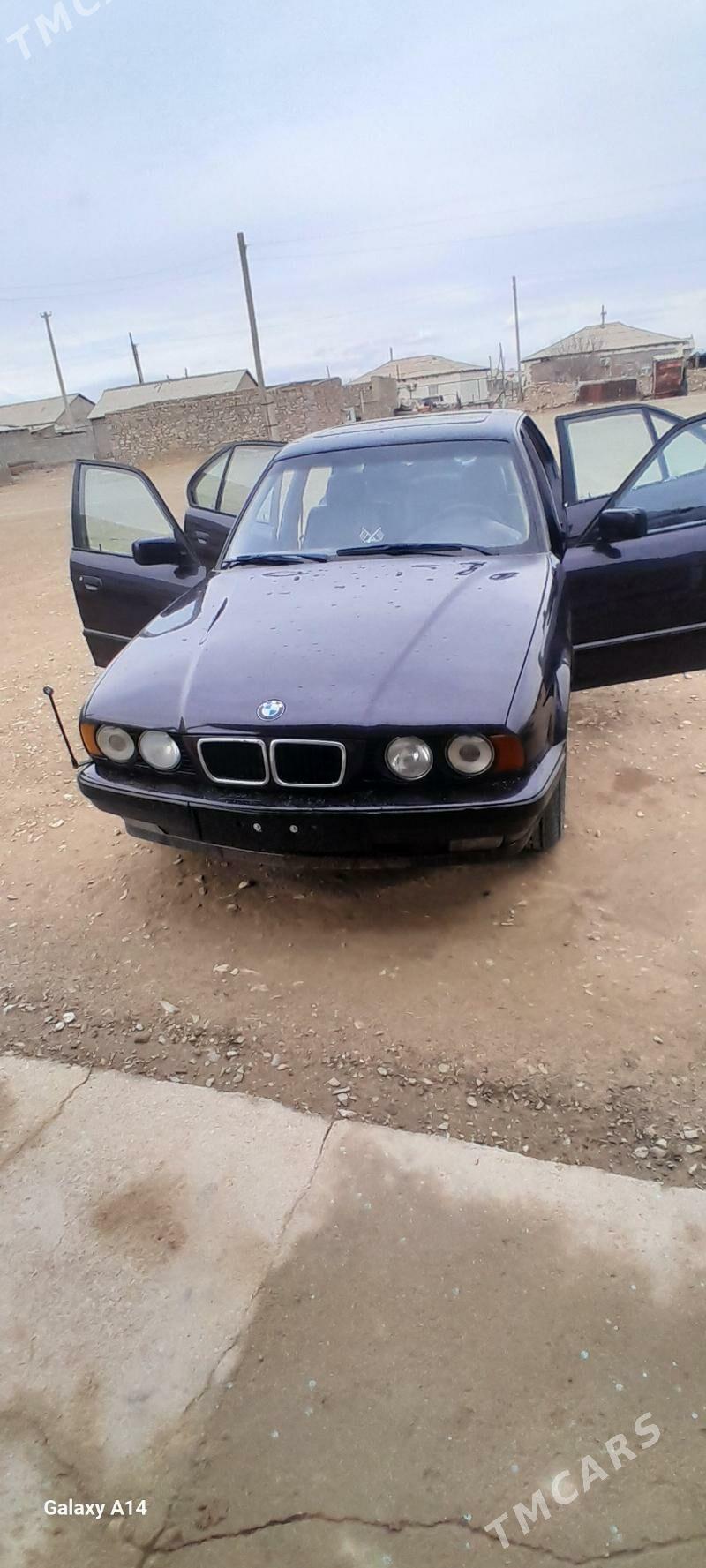 BMW 525 1995 - 80 000 TMT - Берекет - img 1