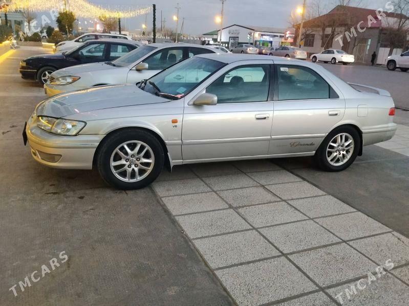 Toyota Camry 1999 - 160 000 TMT - Мары - img 1