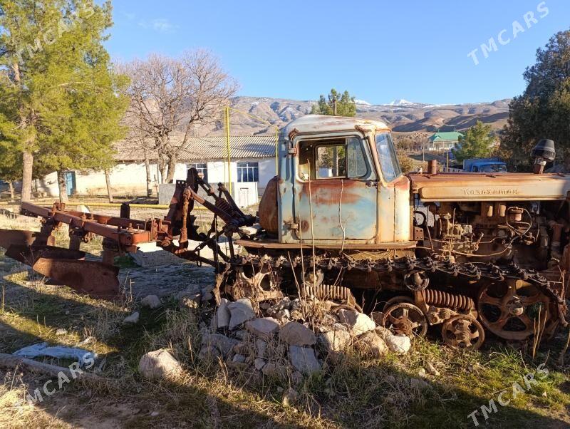 MTZ 80 2010 - 20 000 TMT - Köýtendag - img 1