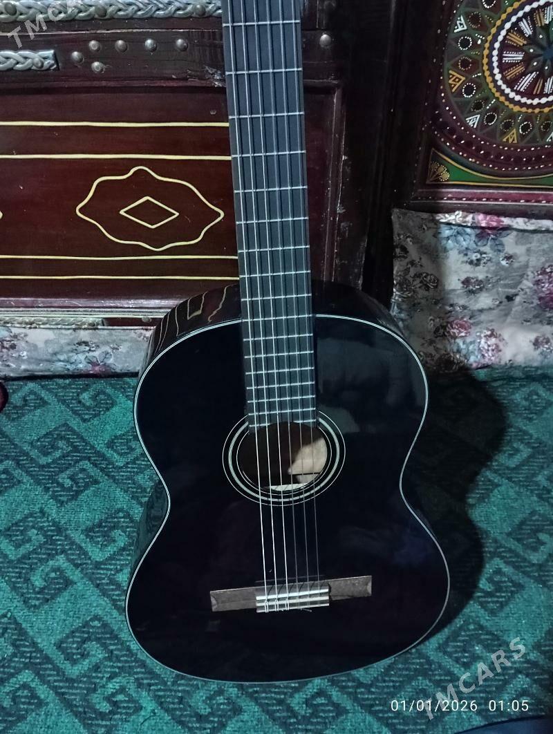 YAMAHA C40 - Мары - img 1