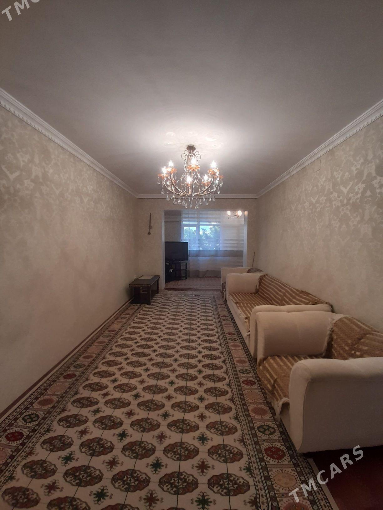 Arenda Jay 11-Nji Mkr 3-Kom - 11 мкр - img 1