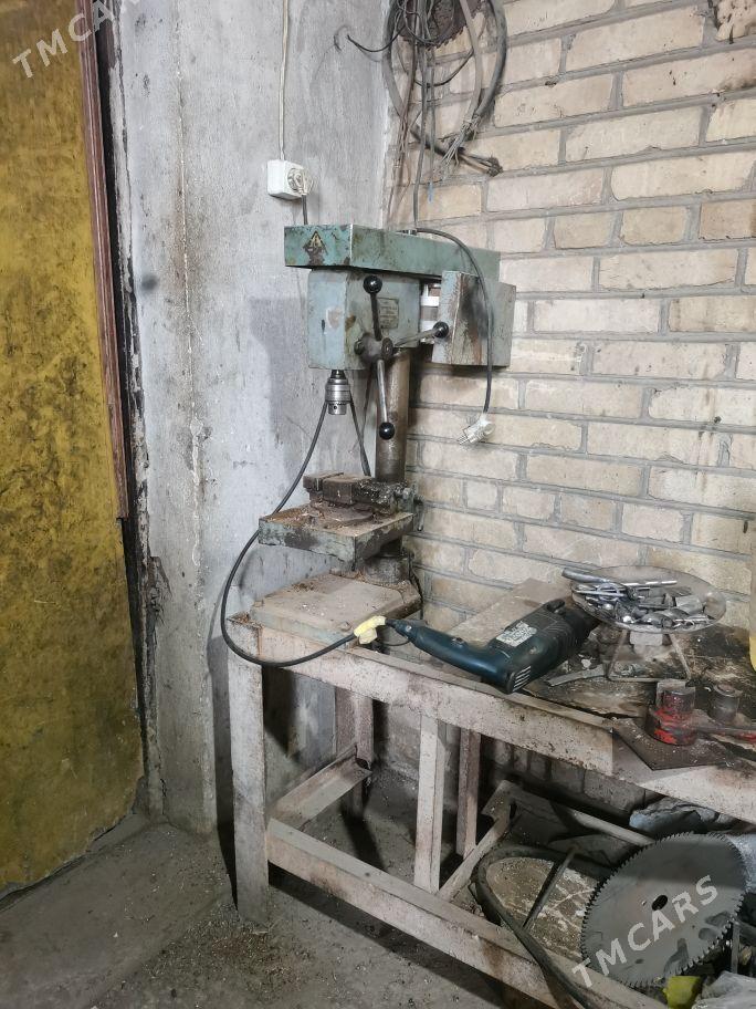 Tokarny stanok - Халач - img 1