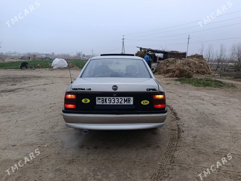 Opel Vectra 1990 - 40 000 TMT - Murgap - img 1