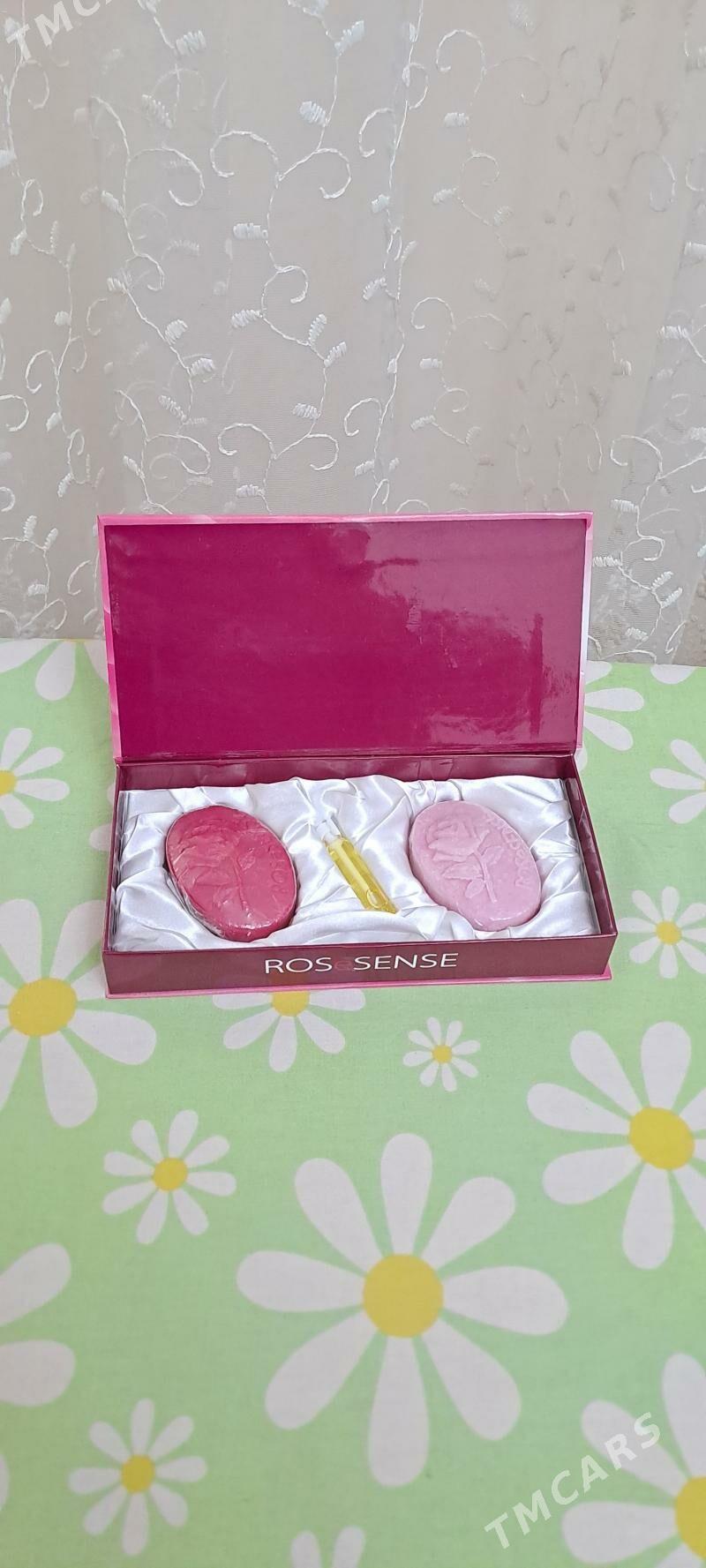 мыло ручной работы с духами - Hitrowka - img 1