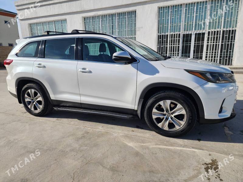 Toyota Highlander 2019 - 450 000 TMT - Туркменабат - img 1