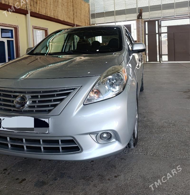 Nissan Versa 2011 - 115 000 TMT - Бахарден - img 1
