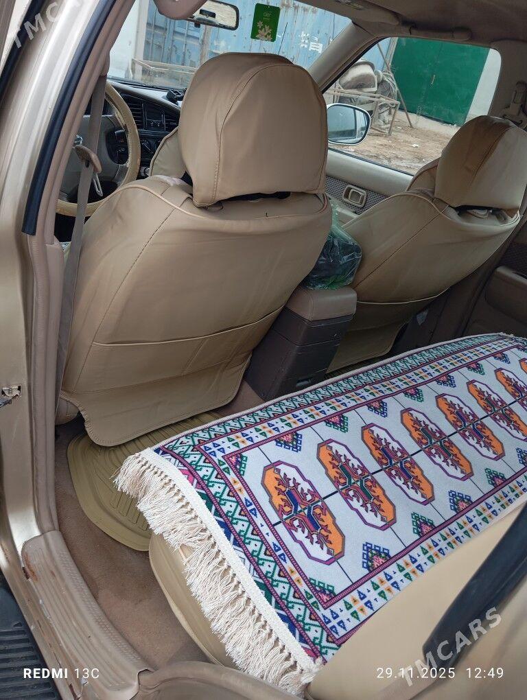 Nissan Pathfinder 2002 - 145 000 TMT - етр. Туркменбаши - img 1