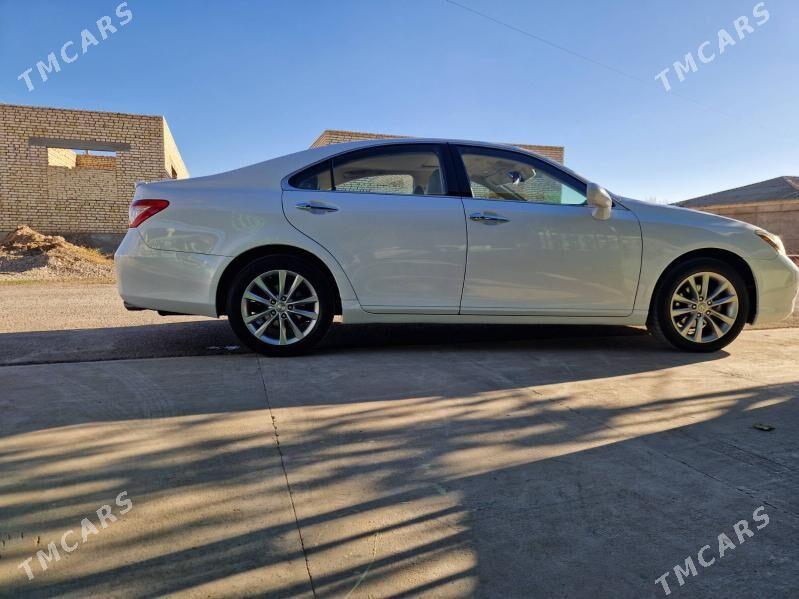 Lexus ES 350 2009 - 220 000 TMT - Кака - img 1
