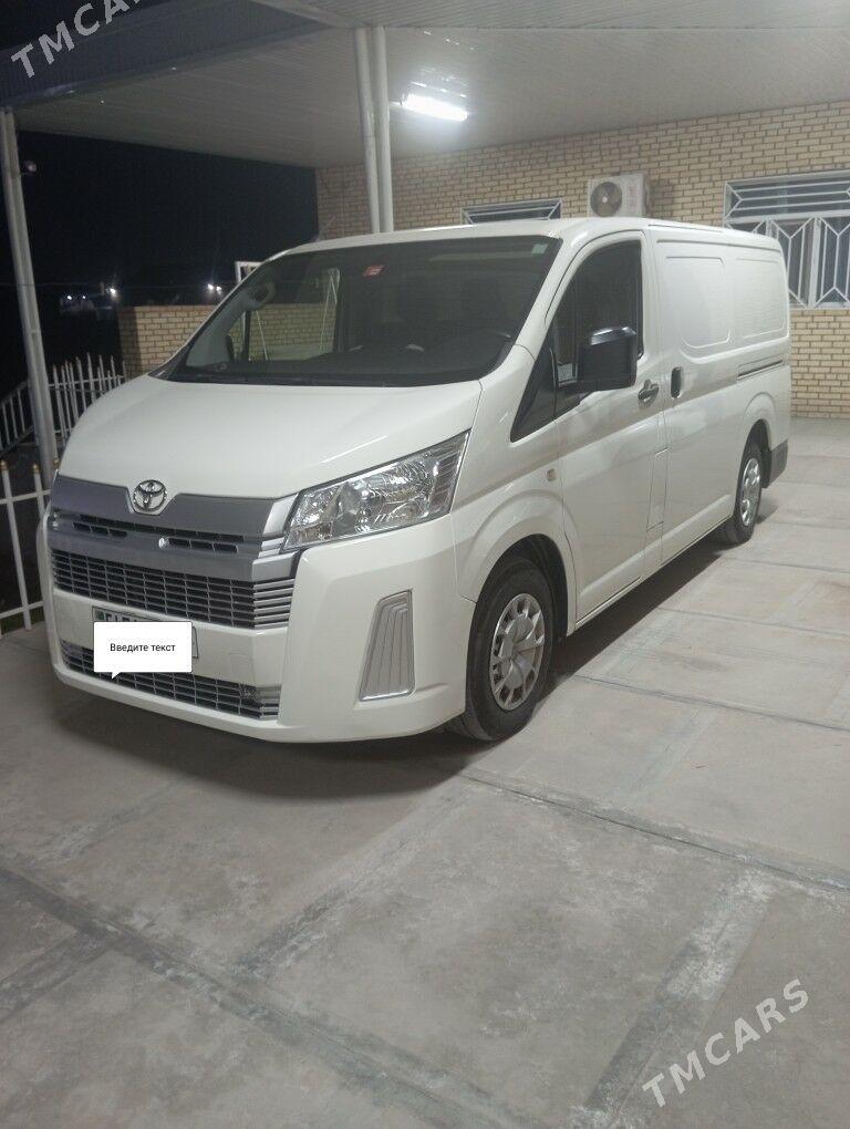 Toyota Hiace 2021 - 445 000 TMT - Мары - img 1