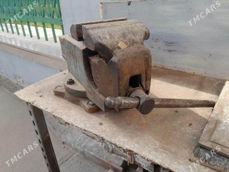 тиски ули - Parahat 3 - img 1