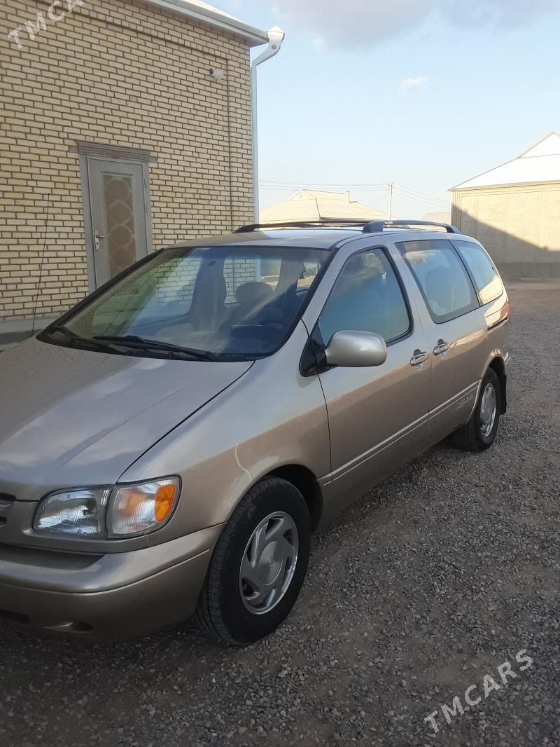 Toyota Sienna 2000 - 195 000 TMT - Mary - img 1
