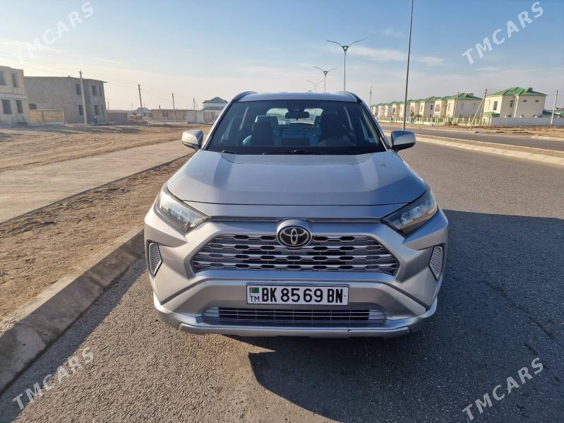 Toyota RAV4 2021 - 380 000 TMT - Балканабат - img 1