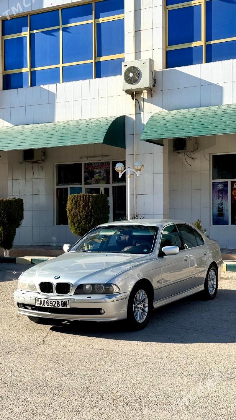 BMW 528 2002 - 124 000 TMT - Балканабат - img 1