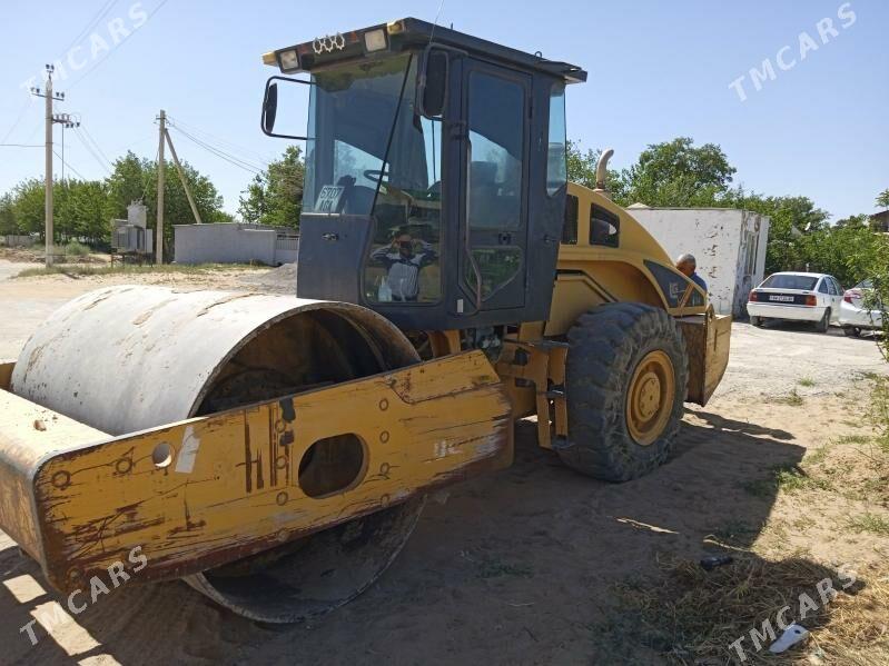 LiuGong CLG 6114E 2011 - 350 000 TMT - Aşgabat - img 1