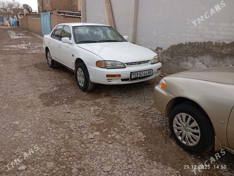 Toyota Camry 1995 - 86 000 TMT - Теджен - img 1