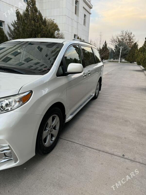 Toyota Sienna 2018 - 432 000 TMT - Ашхабад - img 1