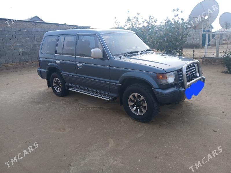 Mitsubishi Pajero 1997 - 55 000 TMT - Этрек - img 1