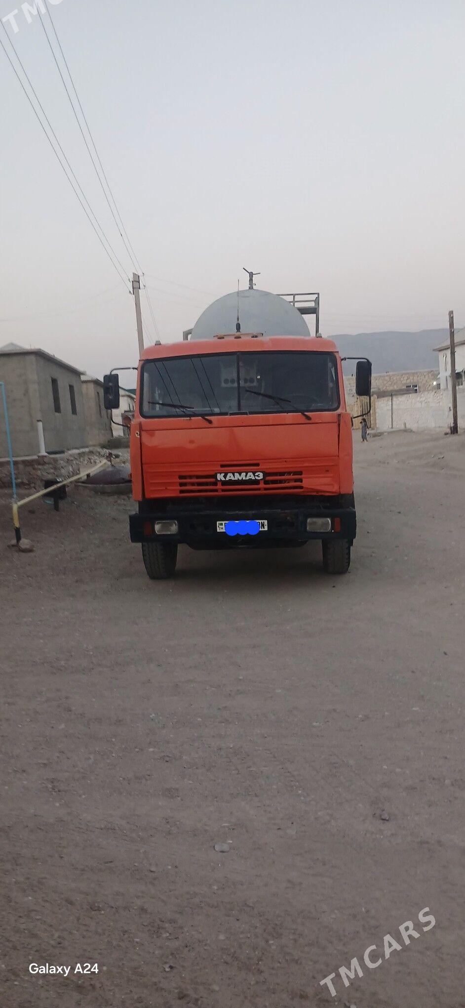 Kamaz Euro 3 2005 - 320 000 TMT - Джебел - img 1