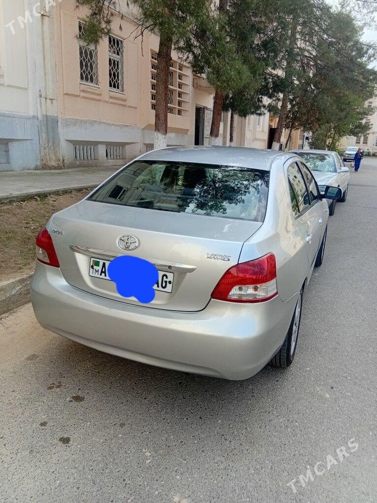 Toyota Yaris 2009 - 140 000 TMT - Хитровка - img 1