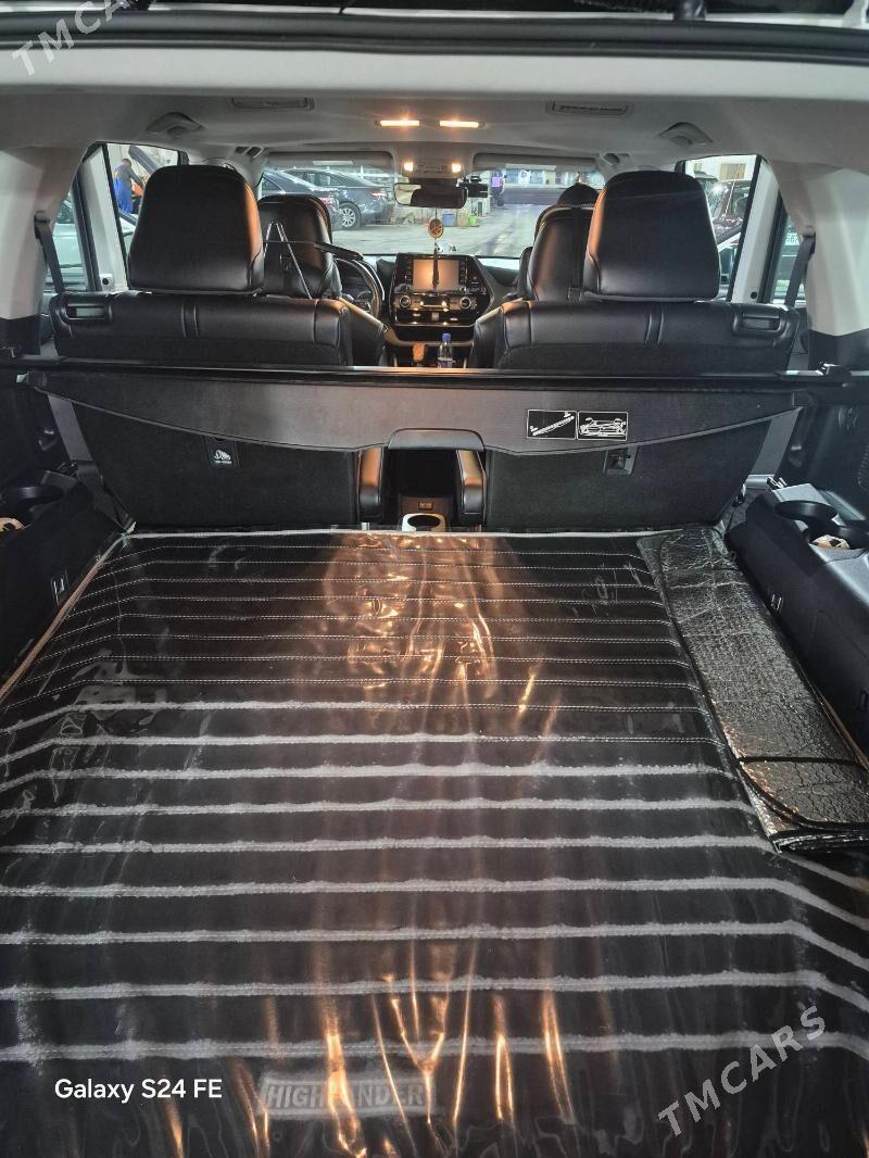 Toyota Highlander 2020 - 560 000 TMT - Бекреве - img 1