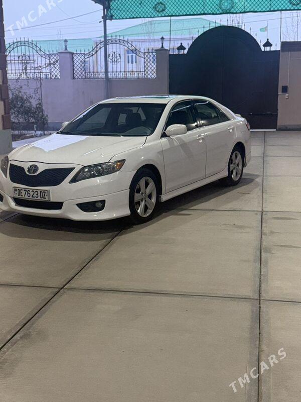 Toyota Camry 2010 - 220 000 TMT - Gubadag - img 1