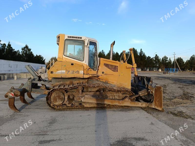 Komatsu D275AX-5 2010 - 780 000 TMT - Ашхабад - img 1