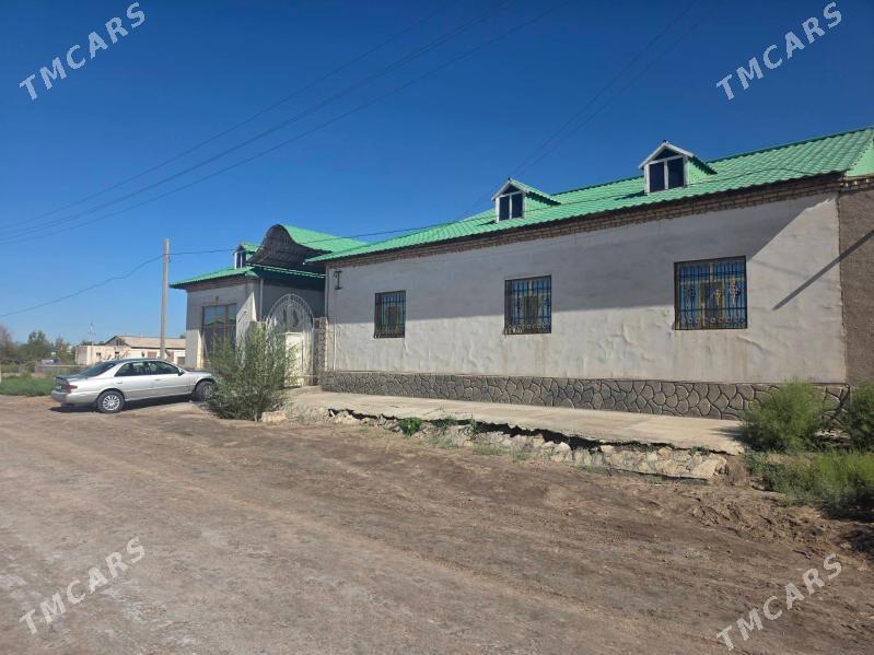 satlyk jaý - Türkmenbaşy etr. - img 1