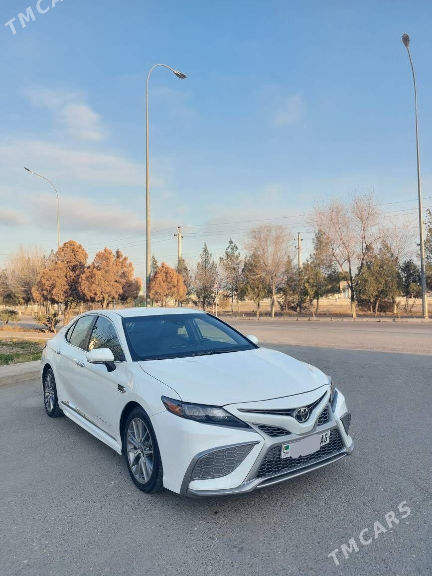 Toyota Camry 2022 - 295 000 TMT - Бузмеин - img 1