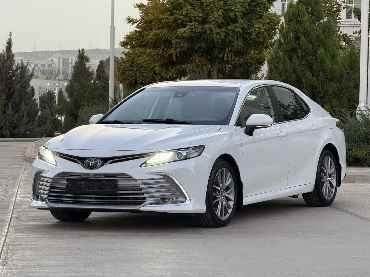 Toyota Camry 2021 - 328 000 TMT - Aşgabat - img 1