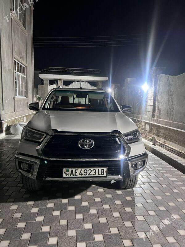 Toyota Hilux 2016 - 430 000 TMT - Туркменабат - img 1