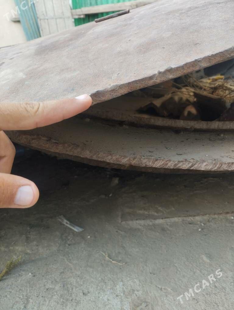 demir list 1santy - Garadamak - img 1