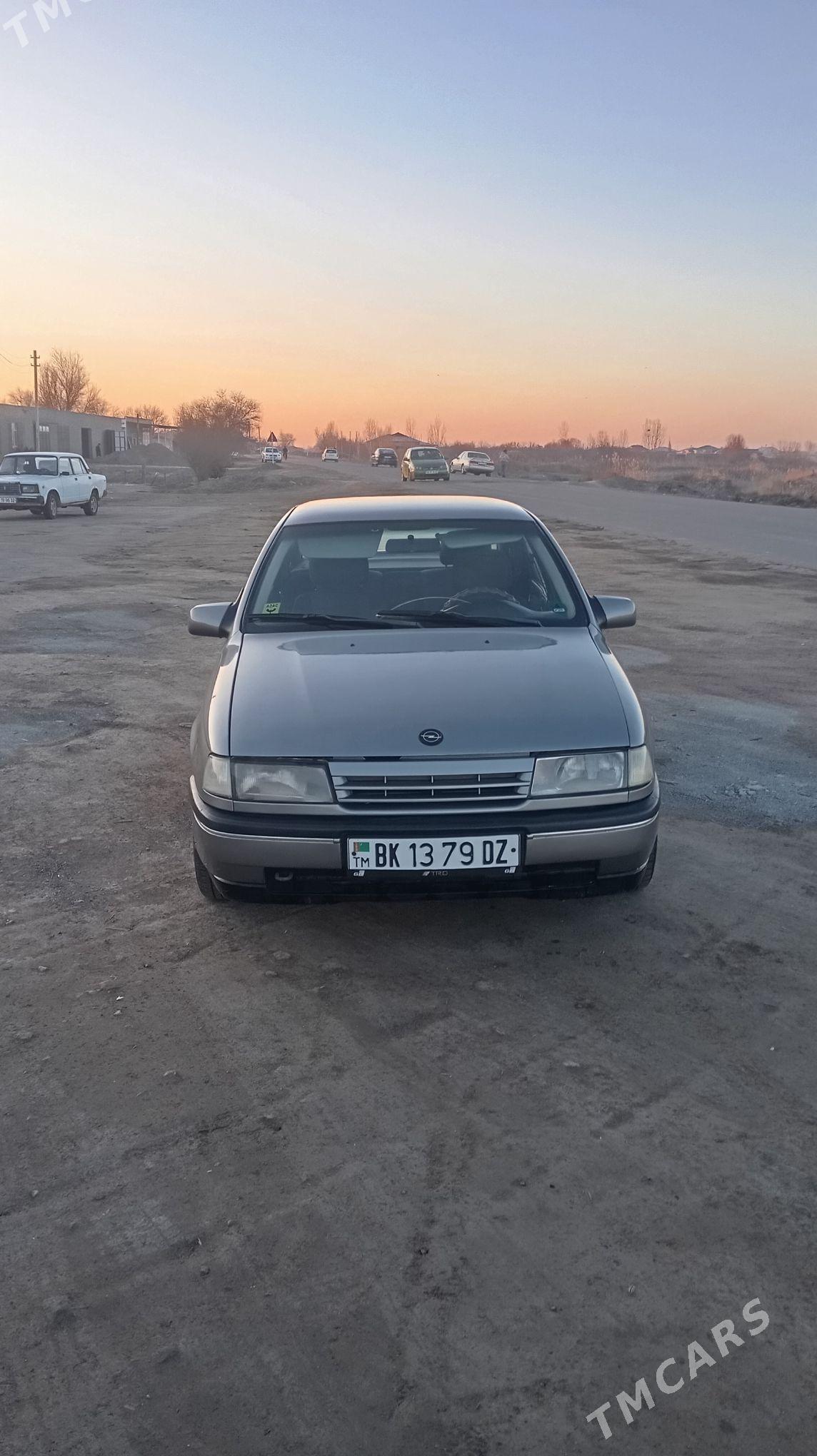Opel Vectra 1990 - 42 000 TMT - Шабатский этрап - img 1