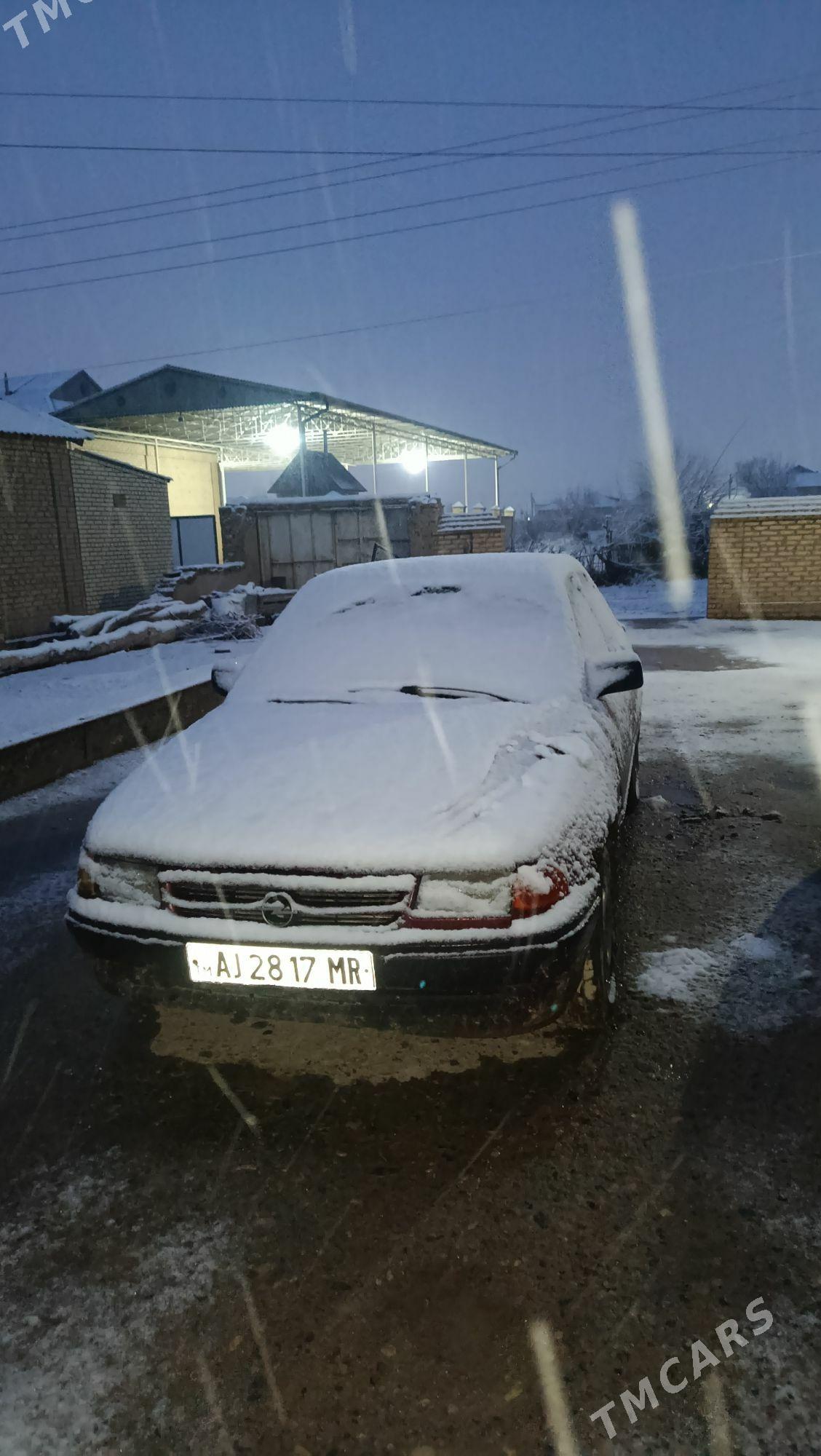 Opel Astra 1992 - 28 000 TMT - Мары - img 1