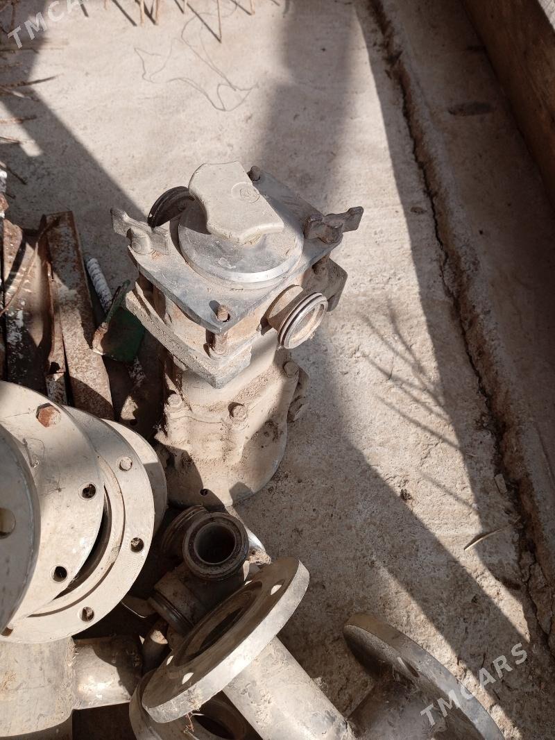 Nerjebirka turbalar - Ашхабад - img 1