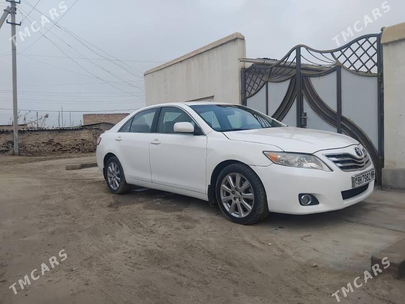 Toyota Camry 2010 - 150 000 TMT - Байрамали - img 1
