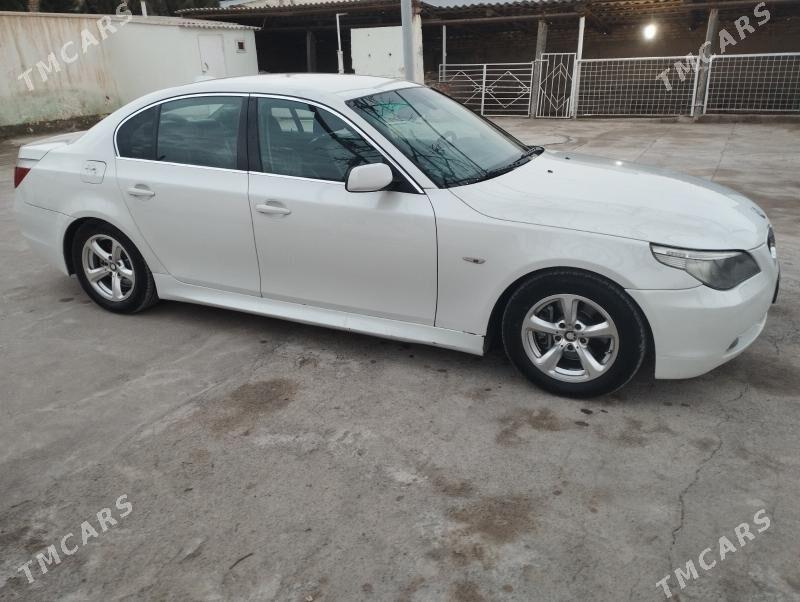 BMW E60 2004 - 140 000 TMT - Kaka - img 1