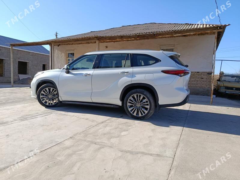 Toyota Highlander 2020 - 620 000 TMT - Baýramaly - img 1