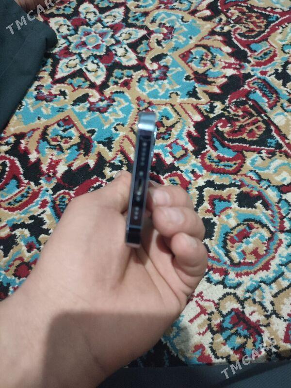 Iphone 13 pro - Sakarçäge - img 1